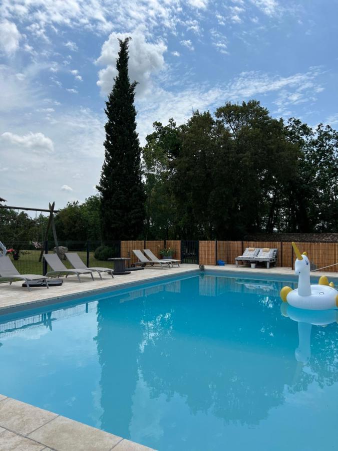 Coulonges Hotel Savignac-sur-Leyze Екстериор снимка
